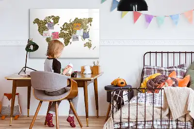 Magnetic marker board world map design