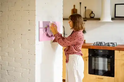 Magnetic marker board heart of flowers design