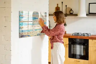 Magnetic marker board with a scratched wood effect
