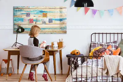 Magnetic marker board with a scratched wood effect