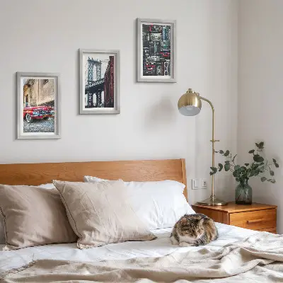 3-piece wall art set featuring an old car on the street near the Brooklyn Bridge and retro audio equipment