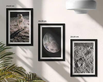 Photo frame wall Astronaut on the Moon Footprint Photo