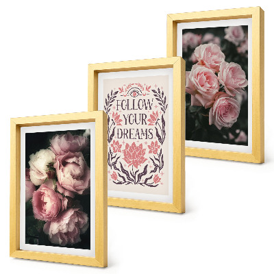 Photo frame wall Vintage roses with the inscription about dreams
