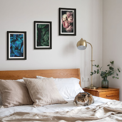 Framed triptych Leaves and flowers in different colors