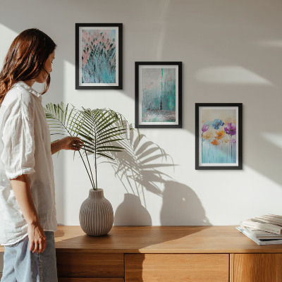 3-piece wall art set Flowers against a background of pastel colors and delicate patterns