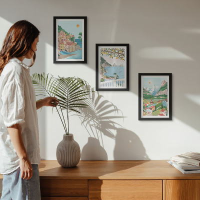 Framed triptych Seaside views with pastel-colored houses