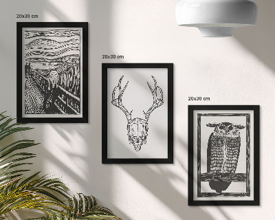 Photo frame wall Inspired by the Scream image with a skull and owl in a graphic style