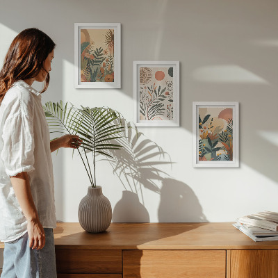 Framed triptych Plant motifs in muted colors with circles