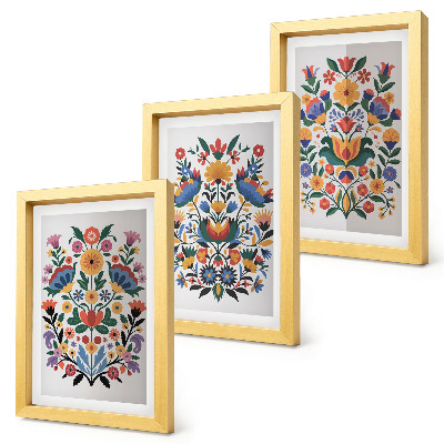 3-piece wall art set Floral patterns in intense colors on a white background