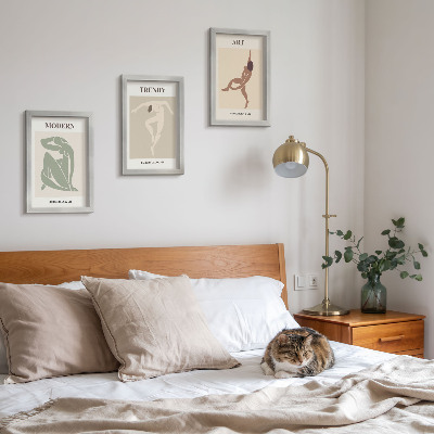 3-piece wall art set Stylish characters in minimalist shades
