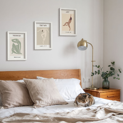 3-piece wall art set Stylish characters in minimalist shades