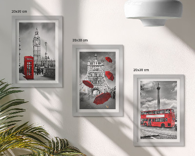 3-piece wall art set London views with a red umbrella and a bus