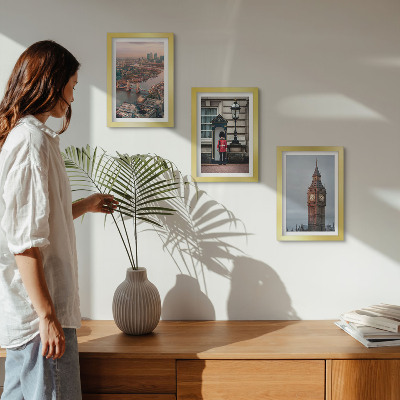 Photo frame wall Views of London with the bridge and the Big Ben guard