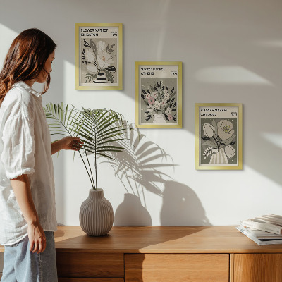 Framed triptych Retro-style floral arrangements from various cities