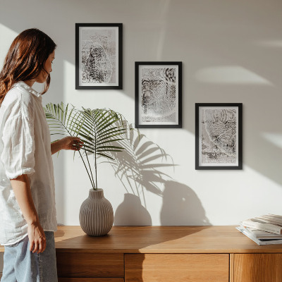 Photo frame wall Wood grain patterns in shades of gray and white