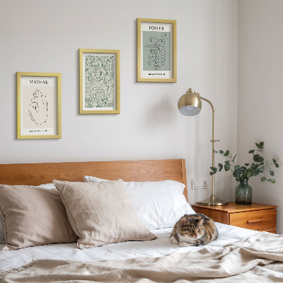 Framed triptych Lines and plant patterns in a minimalist style