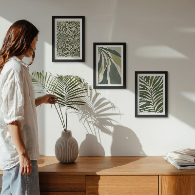 Photo frame wall Leaf patterns and wavy lines in shades of green