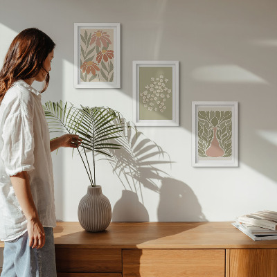 Photo frame wall Floral motifs, minimalist patterns, boho style