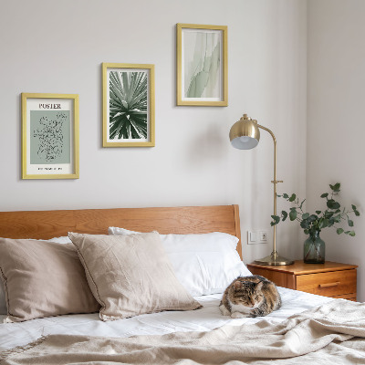 Photo frame wall Plant patterns in shades of green and beige