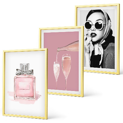 Three-piece wall art piece Stylish pink accessories