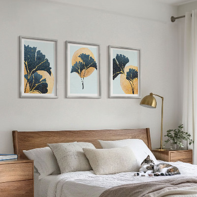 Wall art set Ginkgo leaves light background
