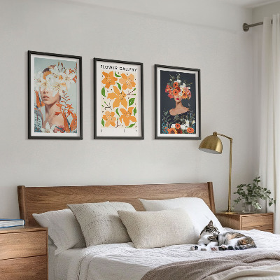 Set of 3 framed wall art pieces Floral portraits with bouquets