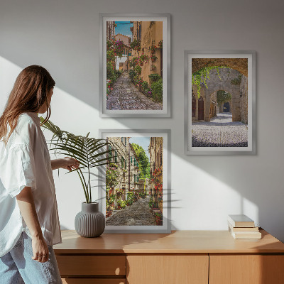 Three-piece wall art piece Italian streets flowers architecture