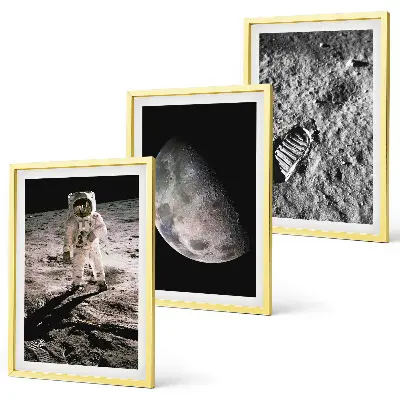 Astronaut Moon photo wall art set