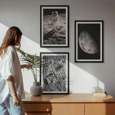 Astronaut Moon photo wall art set