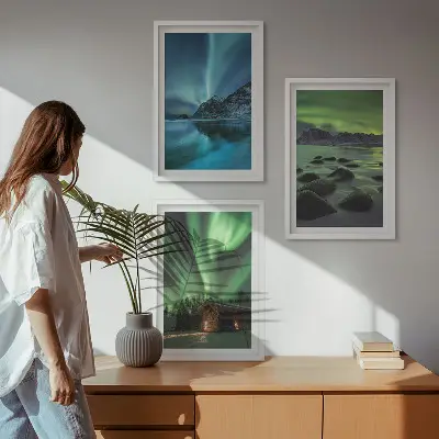Three-piece wall art set winter landscape with aurora and mountains