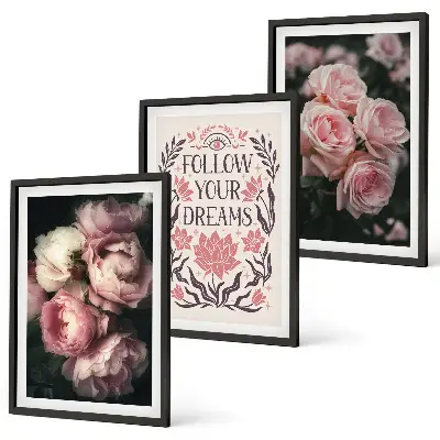 Wall art set with vintage roses and dreams inscription