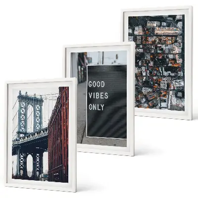 Wall art set bridge view of a city with inscriptions