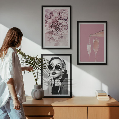 Set of 3 framed wall art pieces Rose flowers and an elegant lady