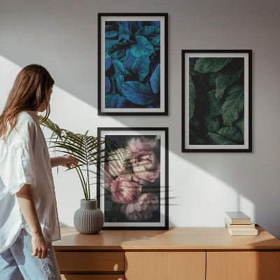 Three-piece wall art piece Leaves, flowers, different colors