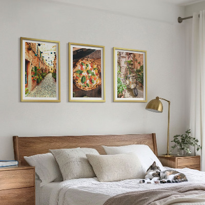 Set of 3 framed wall art pieces Charming streets with pizza