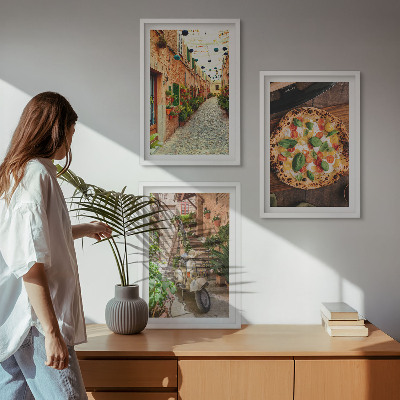 Set of 3 framed wall art pieces Charming streets with pizza