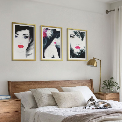 Three-piece wall art piece Portraits of women with lips