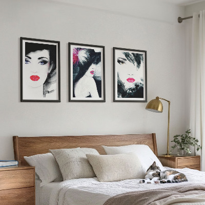 Three-piece wall art piece Portraits of women with lips