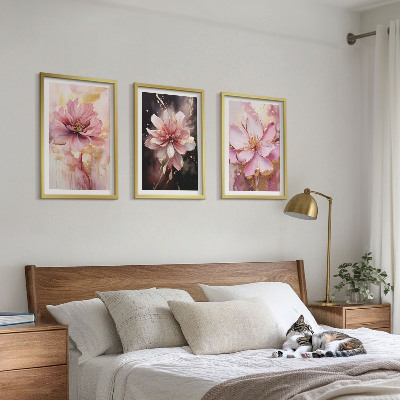 Three-piece wall art piece Floral compositions of roses and white
