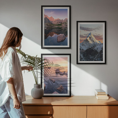 Three-piece wall art piece Mountain landscapes in the background