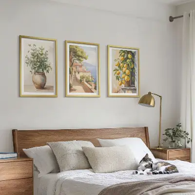 Wall art set flowers in a vase and a sea of lemons