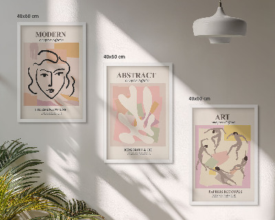 Three-piece wall art piece Stylish portraits in pastels