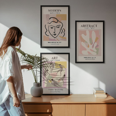 Three-piece wall art piece Stylish portraits in pastels