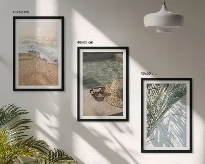 Wall art set water beach hat and sunglasses design