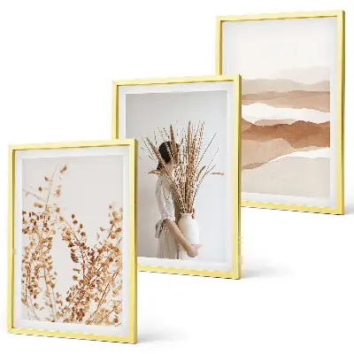 Wall art set with rustic boho floral motifs