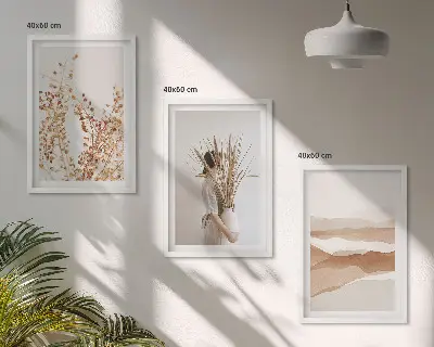 Wall art set with rustic boho floral motifs