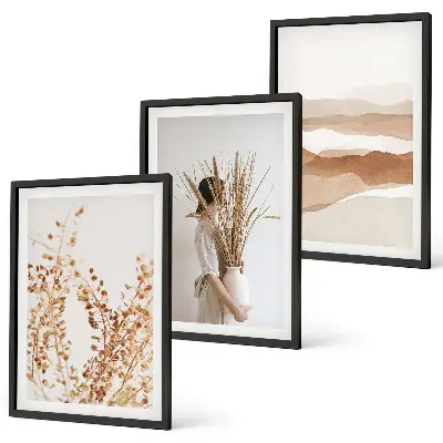 Wall art set with rustic boho floral motifs