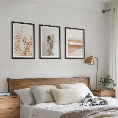 Wall art set with rustic boho floral motifs