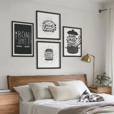 Multi-piece wall decor set with culinary food slogans