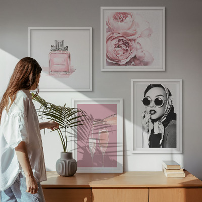 Wall art set Stylish pink accessories